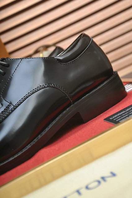 Picture of Louis Vuitton Shoes _SKU22516085SZ38-4413855
